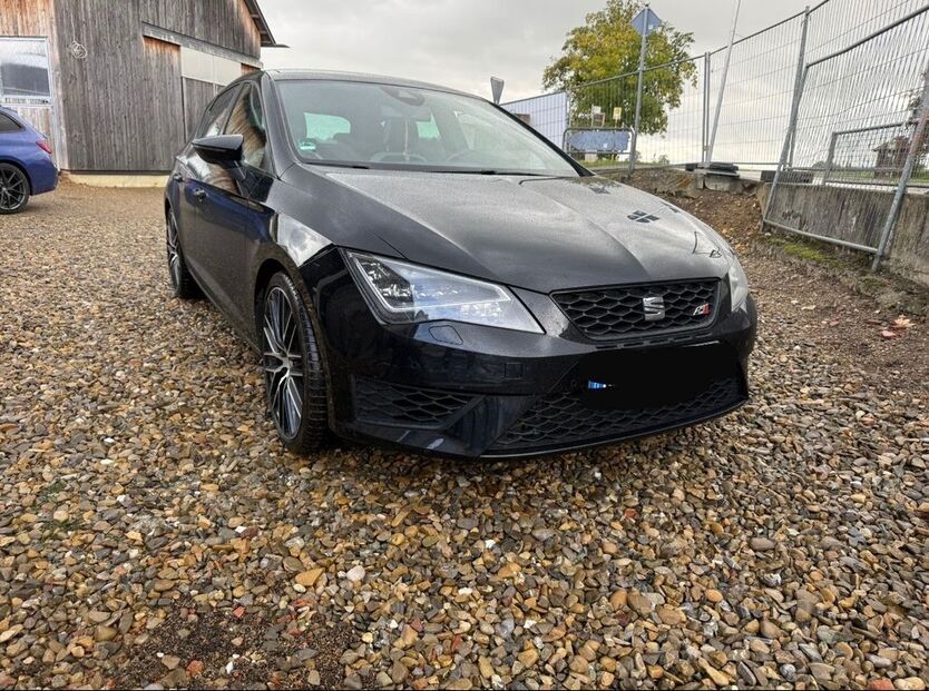 Seat Leon 141.979 km 15.900 € Ochsenhausen 88416