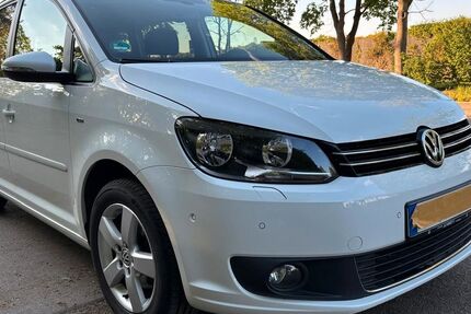 VW Touran 116.500 km 11.500 &euro; Babenhausen 87727