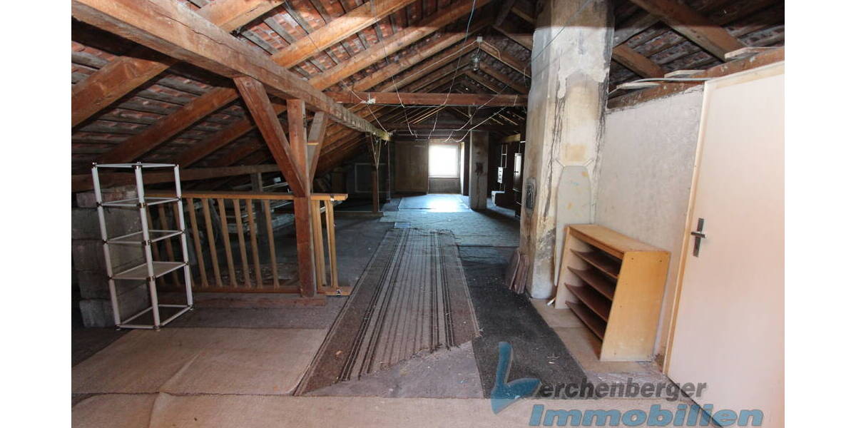 Einfamilienhaus Plattling - 8 Zimmer, 177 m&sup2;, 299.000&euro; | Angebot:26472264