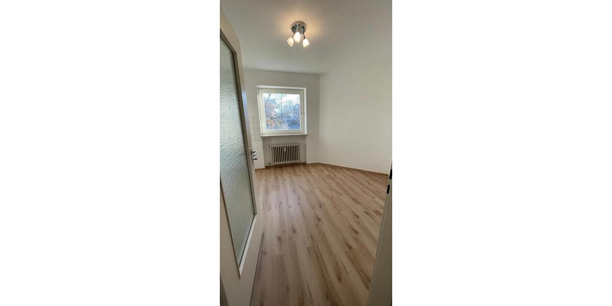 Erdgeschoßwohnung Ergolding - 2.5 Zimmer, 67 m&sup2;, 1.080&euro; | Angebot:24689195