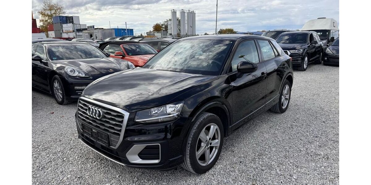 Audi Q2 240.000 km 10.990 &euro; München 81829