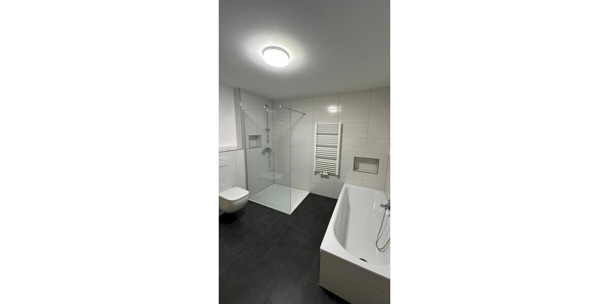 Doppelhaushälfte Roth - 5 Zimmer, 150 m&sup2;, 1.400&euro; | Angebot:26266109