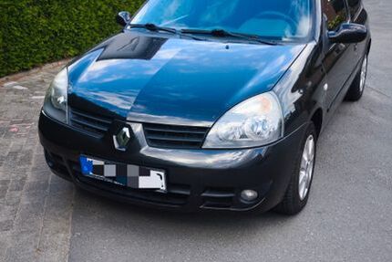 Renault Clio 109.000 km 1.700 &euro; Barntrup 32683