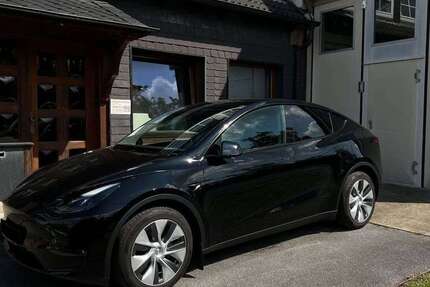 Tesla Model Y 48.930 km 33.790 &euro; Solingen 42699