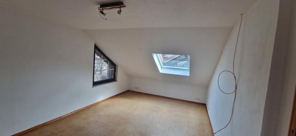 Dachgeschoßwohnung Wrestedt - 4 Zimmer, 133 m&sup2;, 950&euro; | Angebot:26103314