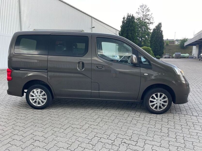NV200