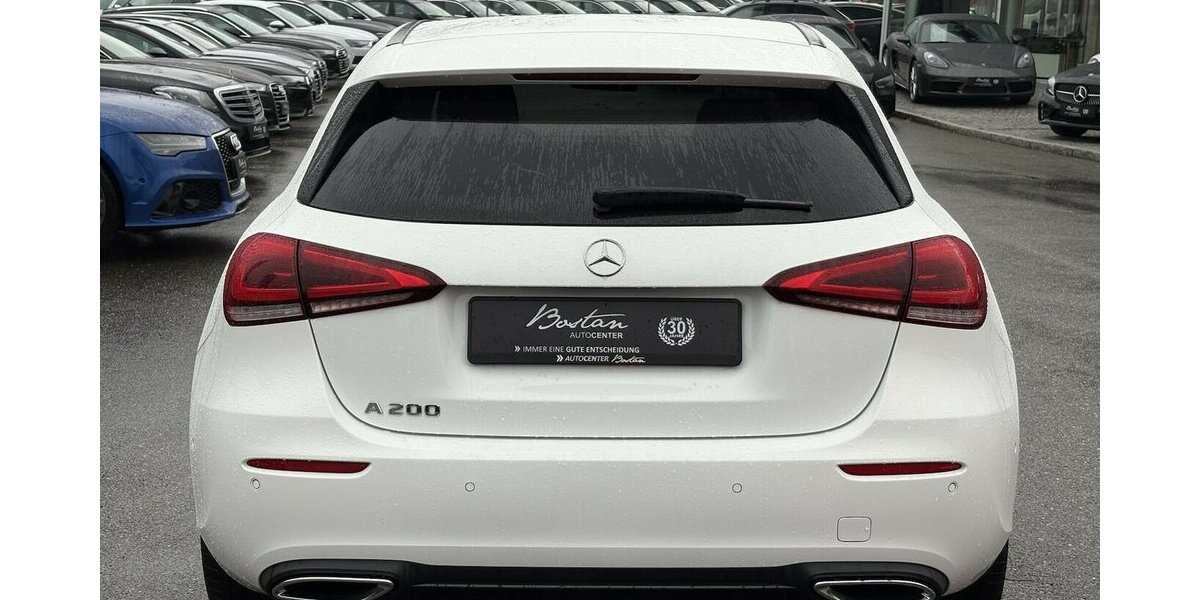 Mercedes-Benz A 200 KEYLESS/MULTIBEAM/PANO/KAMERA/AHK/1.HAND 61.992 km 25.900 &euro; Villingen-Schwenningen 78054