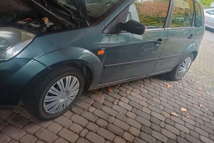 Ford Fiesta 175.000 km 766 € Steinheim 32839