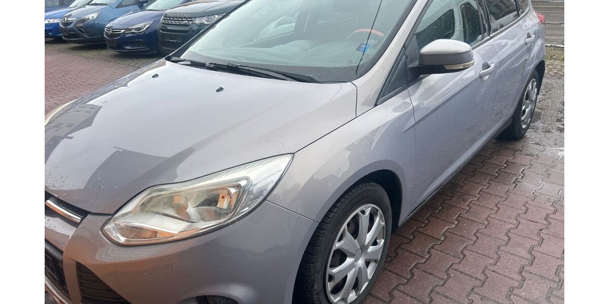 Ford Focus 166.000 km 3.300 &euro; zwickau 08064