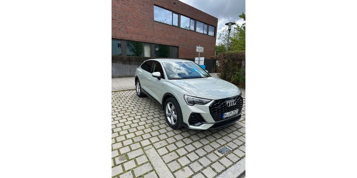 Audi Q3 96.000 km 28.800 € München 80937
