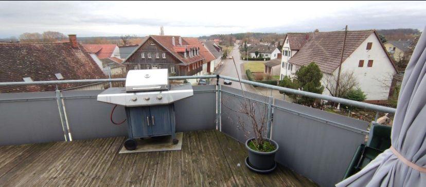 Dachgeschoßwohnung Sachsenheim - 3 Zimmer, 83 m&sup2;, 900&euro; | Angebot:26665997
