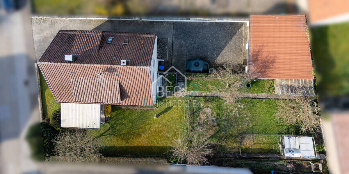 Mehrfamilienhaus, Wohnhaus Crailsheim Roßfeld - 8 Zimmer, 131 m&sup2;, 349.000&euro; | Angebot:26242334