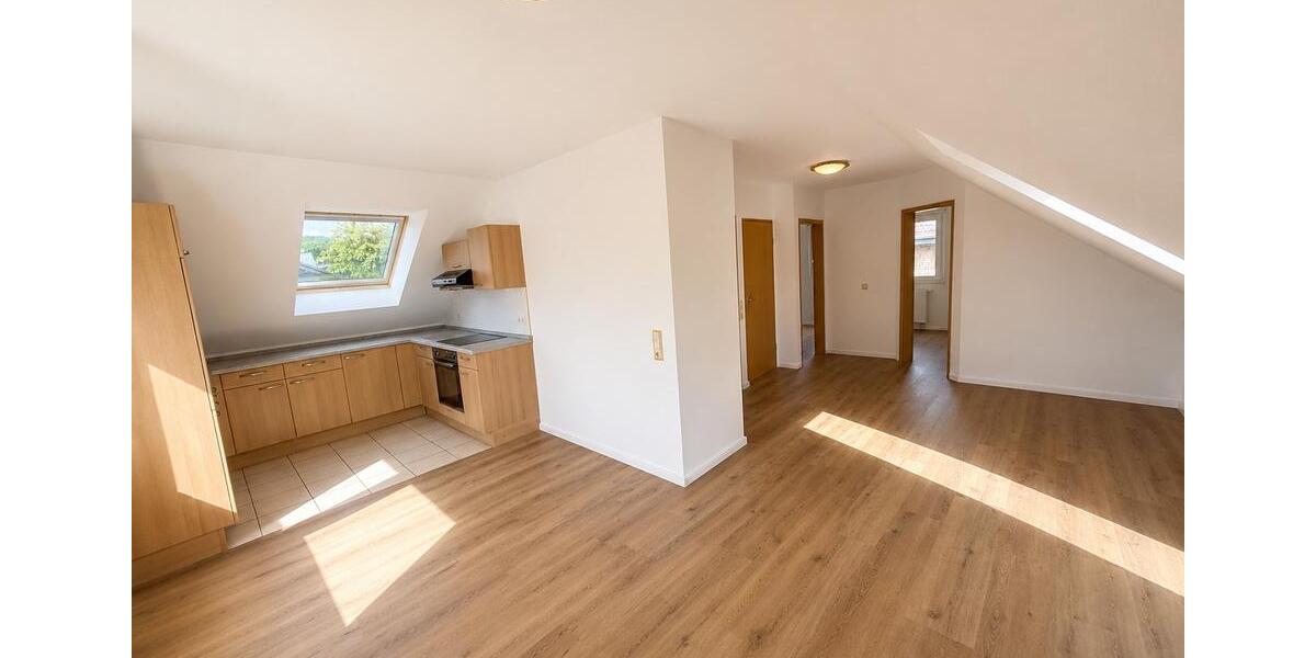 Dachgeschoßwohnung Rheinbreitbach - 2 Zimmer, 73 m&sup2;, 850&euro; | Angebot:26678199