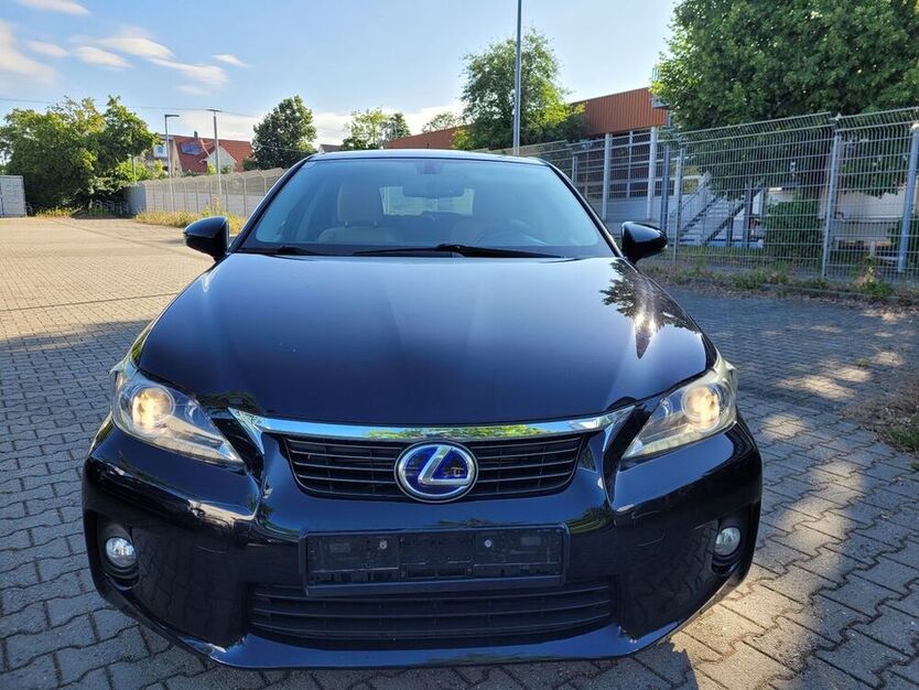 CT 200h