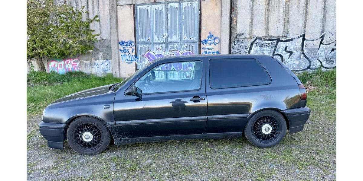 VW Golf 110.603 km 7.500 &euro; Leipzig 04318