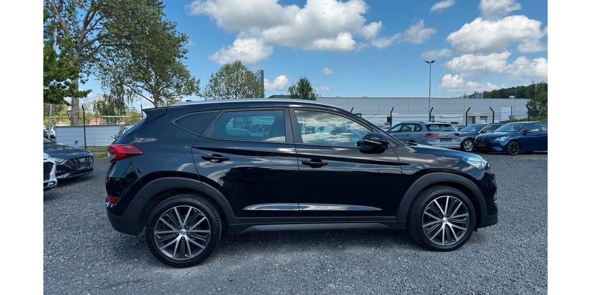 Hyundai TUCSON 136.000 km 15.900 &euro; Lollar 35457