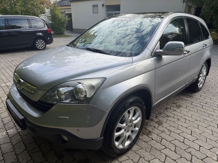 Honda CR-V 188.000 km 6.900 € München Trudering-Riem 81825