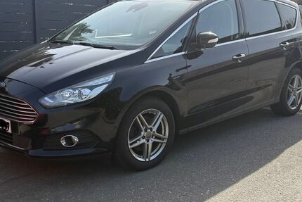 Ford S-Max 135.000 km 13.280 &euro; Wuppertal 42329