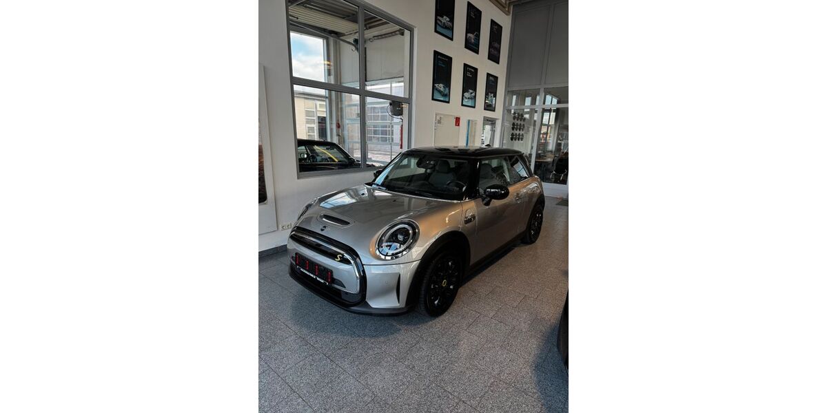 Mini Cooper SE 25.000 km 19.999 &euro; Wolnzach 85283