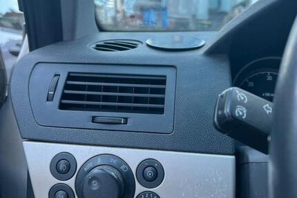 Opel Astra 320.607 km 700 &euro; Gernsbach 76593