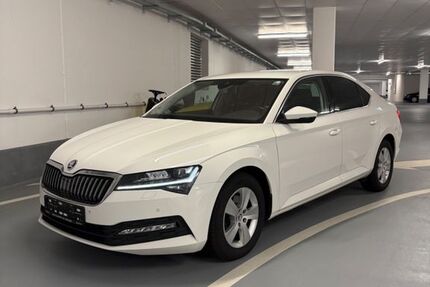 Skoda Superb 151.500 km 18.900 &euro; Peine 31226