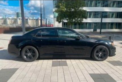 Chrysler 300C 192.500 km 10.999 &euro; Frankfurt 60327