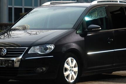 VW Touran 254.000 km 4.490 &euro; Stuttgart 70567