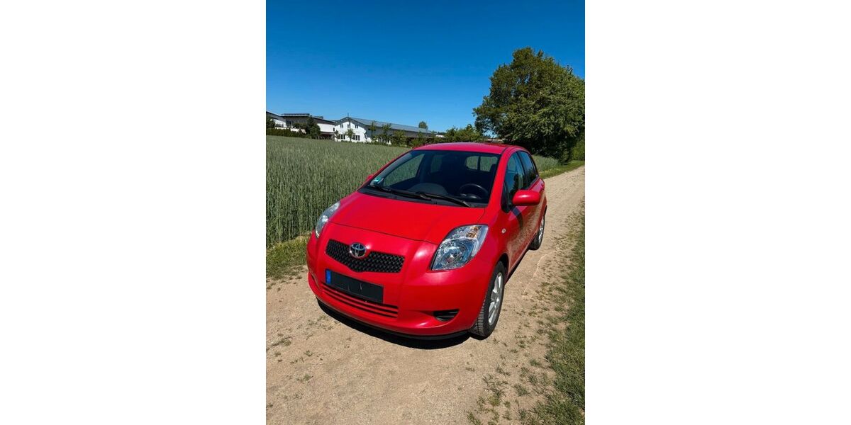 Toyota Yaris 106.000 km 3.600 &euro; Mauerstetten 87665