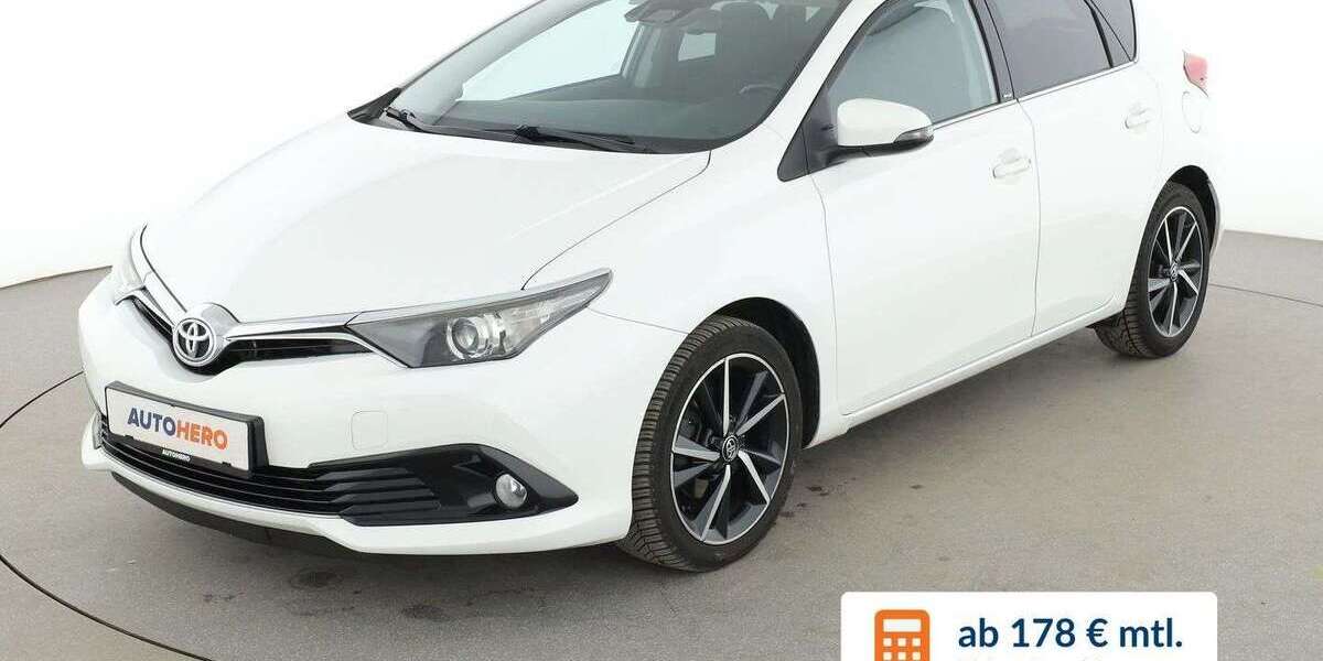 Toyota Auris 109.303 km 11.720 &euro; Berlin 14059