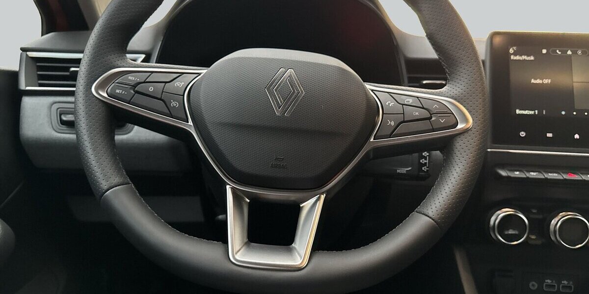 Renault Clio TCE Evolution *LED/Navi-App/Kamera/PDC/SHZG* 2.584 km 17.980 &euro; Bamberg 96052