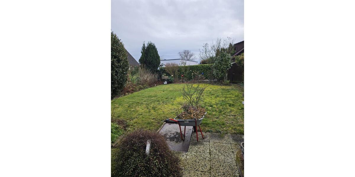 Doppelhaushälfte Meerbusch - 5 Zimmer, 100 m&sup2;, 350.000&euro; | Angebot:25001741