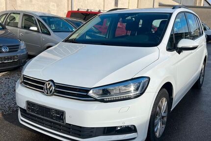 VW Touran 236.500 km 9.900 &euro; Kissing 86438