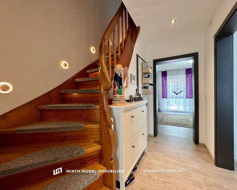 Haus zum Kaufen in Schweinfurt 298.000 € 100 m²