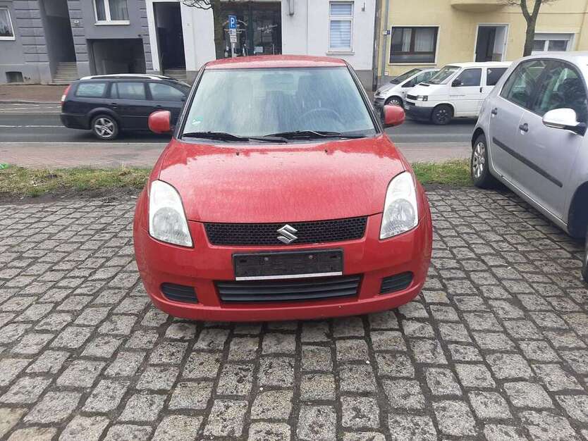 Suzuki Swift 329.000 km 550 € Hemer 58675