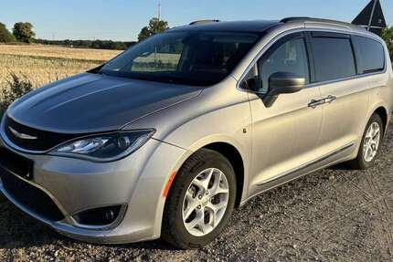 Chrysler Pacifica 130.000 km 19.500 € Alfter 53347