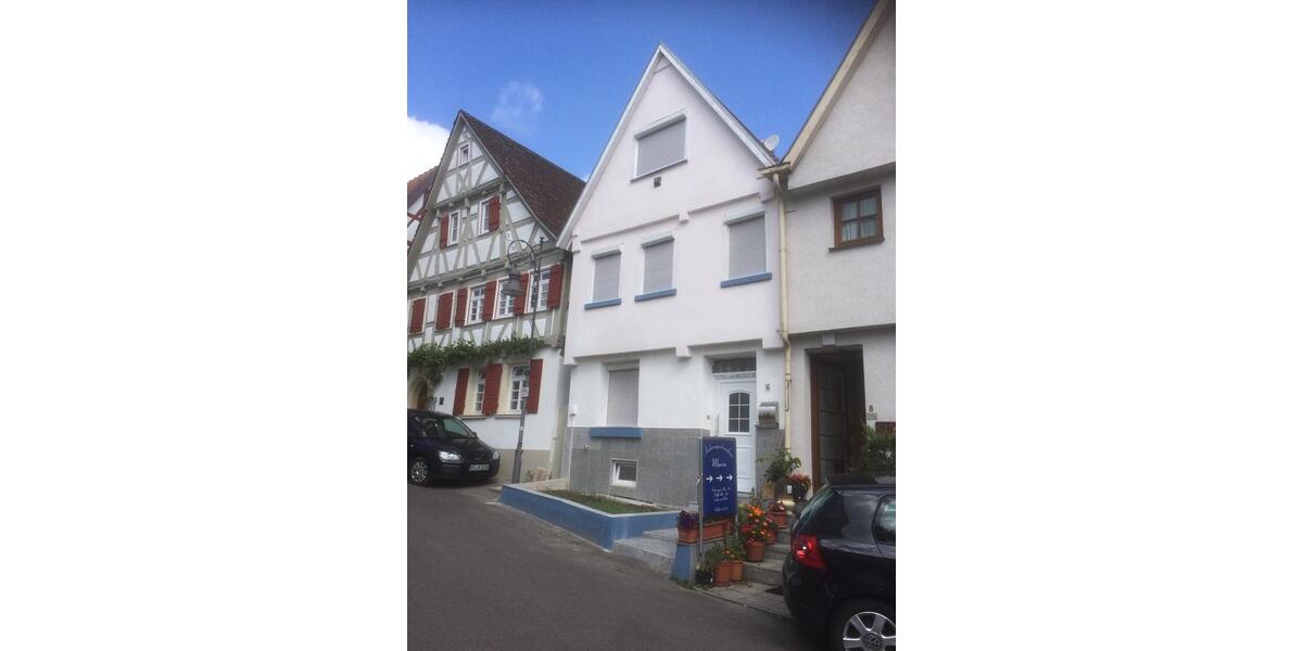 Reihenhaus Stuttgart Luginsland - 4.5 Zimmer, 106 m&sup2;, 1.400&euro; | Angebot:25542351