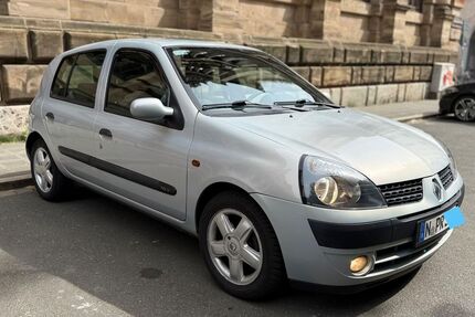 Renault Clio 237.700 km 1.500 &euro; Nürnberg 90453
