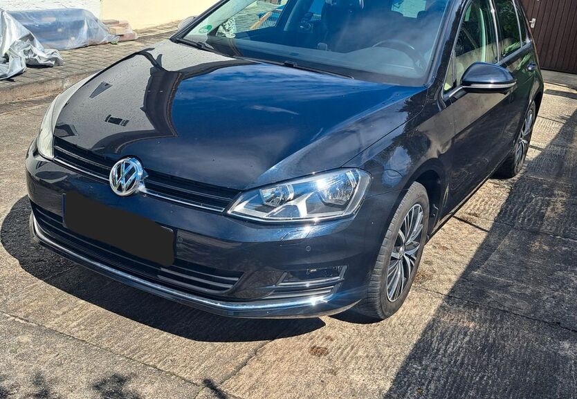 VW Golf 98.900 km 10.300 € Regenstauf 93128