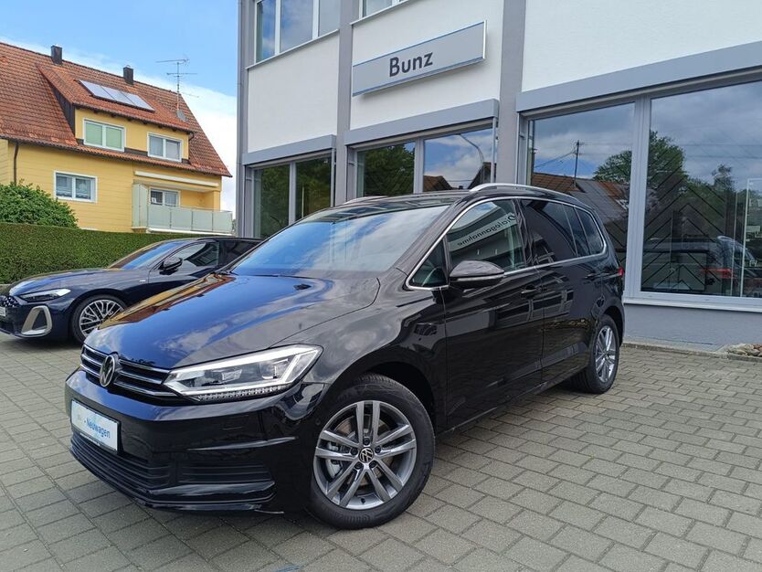 VW Touran 5.990 km 35.990 € Schwabmünchen 86830