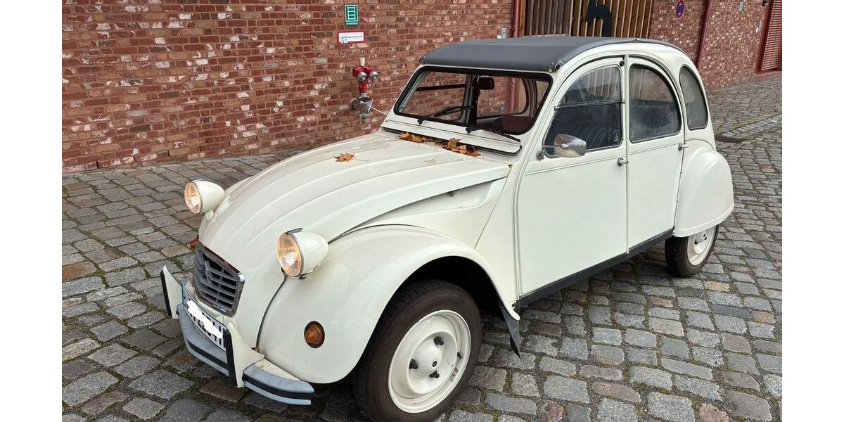 Citroen 2 CV 104.000 km 9.900 &euro; Berlin 10829