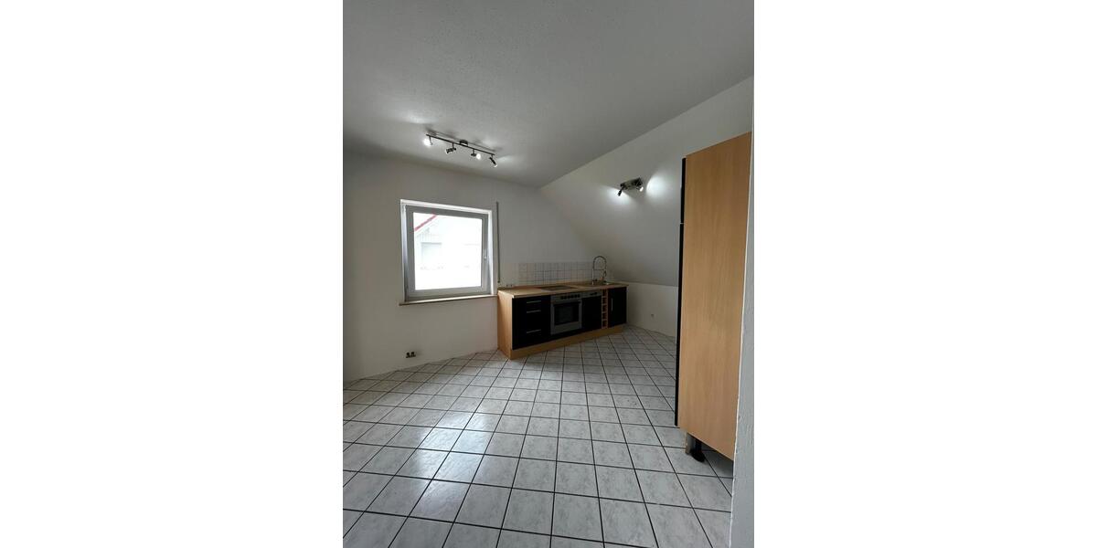 Dachgeschoßwohnung Neuenstein - 4 Zimmer, 83 m&sup2;, 305.000&euro; | Angebot:26919959