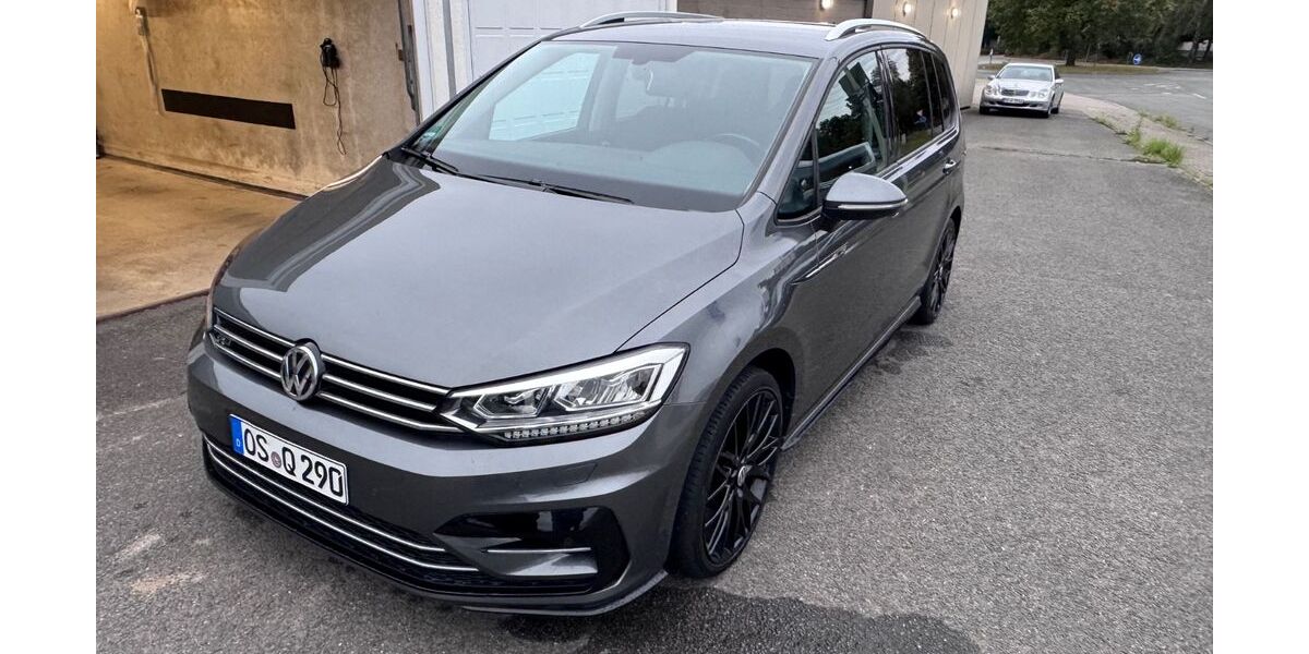VW Touran 159.958 km 17.700 &euro; Georgsmarienhütte 49124