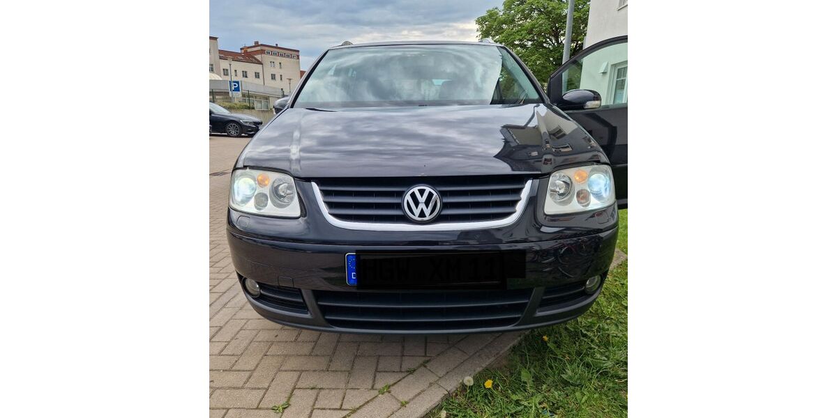 VW Touran 251.000 km 3.500 &euro; Greifswald 17489