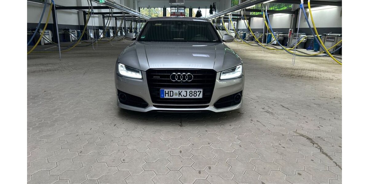 Audi A8 156.000 km 32.600 &euro; Leimen 69181