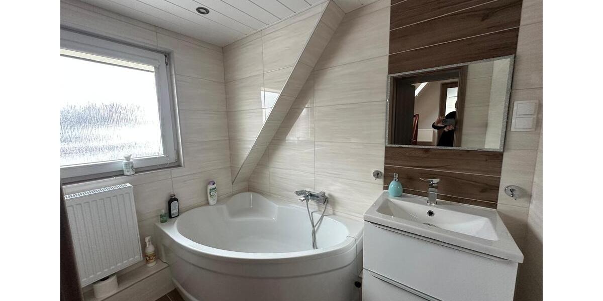 Etagenwohnung Ronnenberg - 4 Zimmer, 115 m&sup2;, 279.000&euro; | Angebot:25495626