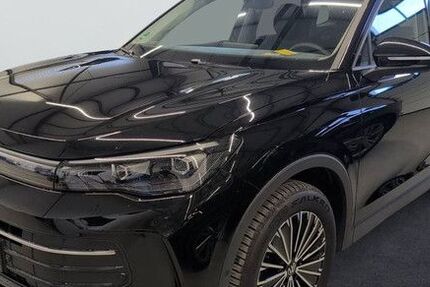 VW Tiguan 22.737 km 28.990 &euro; Schüttorf 48465