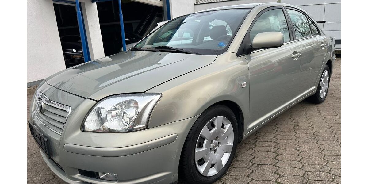 Toyota Avensis 127.000 km 4.490 &euro; Hamburg 20537