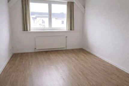 Wohnung Neubrandenburg - 1 Zimmer, 22 m&sup2;, 300&euro; | Angebot:26415516