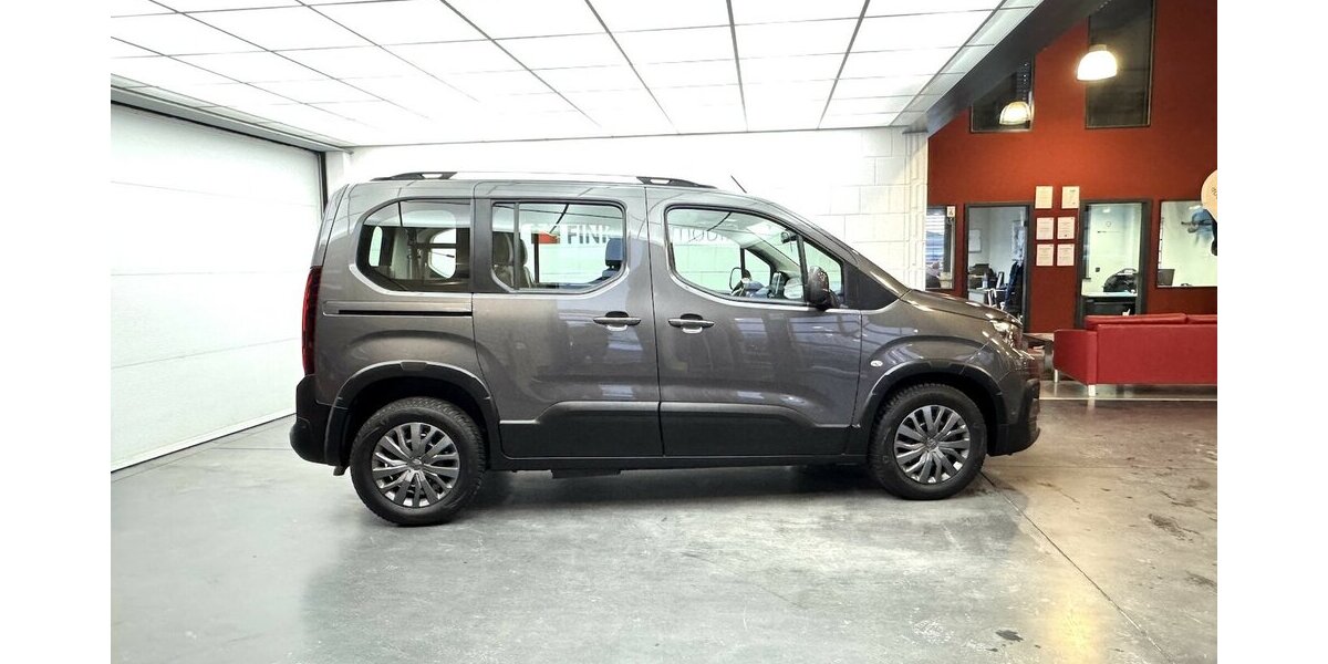 Peugeot Rifter Rollstuhlumbau Allure HDi 130 EAT CarPlay 26.800 km 27.220 &euro; Lich 35423