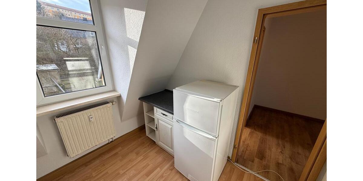 Tolle 3-Raum-DG-Wohnung mit herrlichem Blick über Greiz 3 zimmer